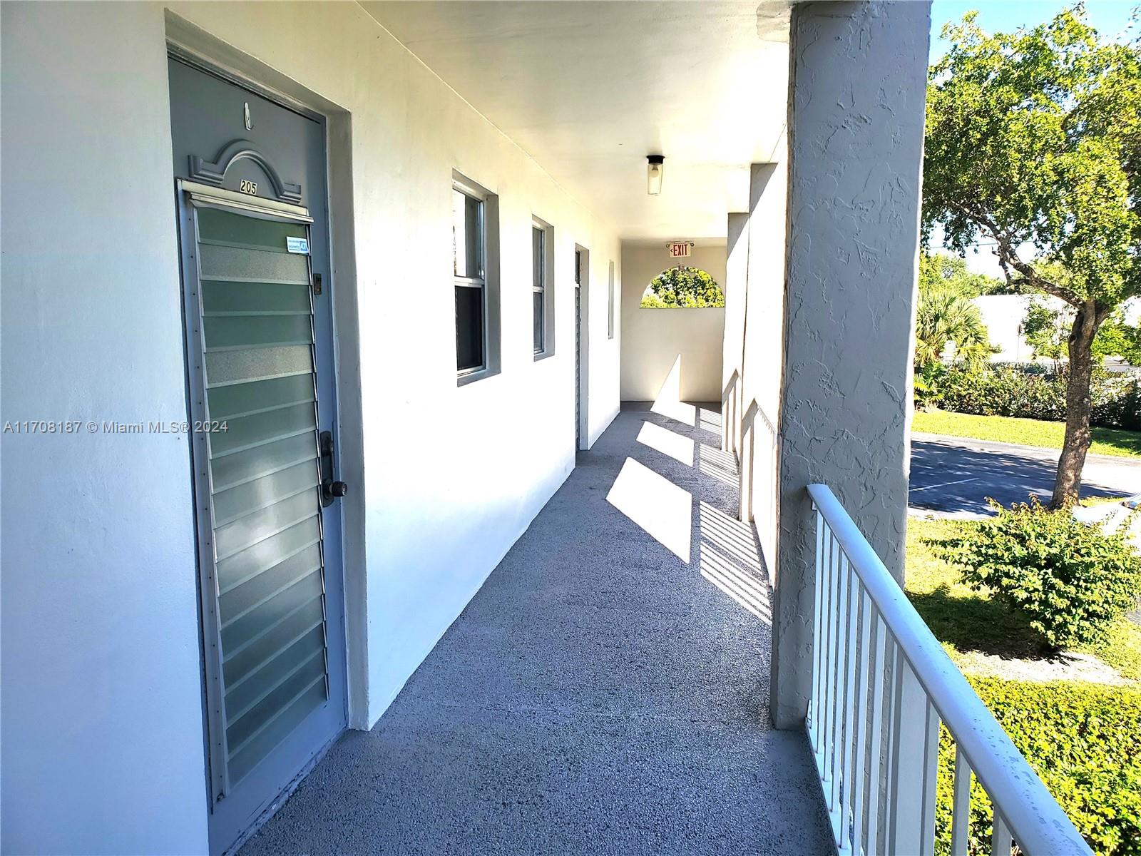8110 Sunrise Lakes Blvd Unit: 205