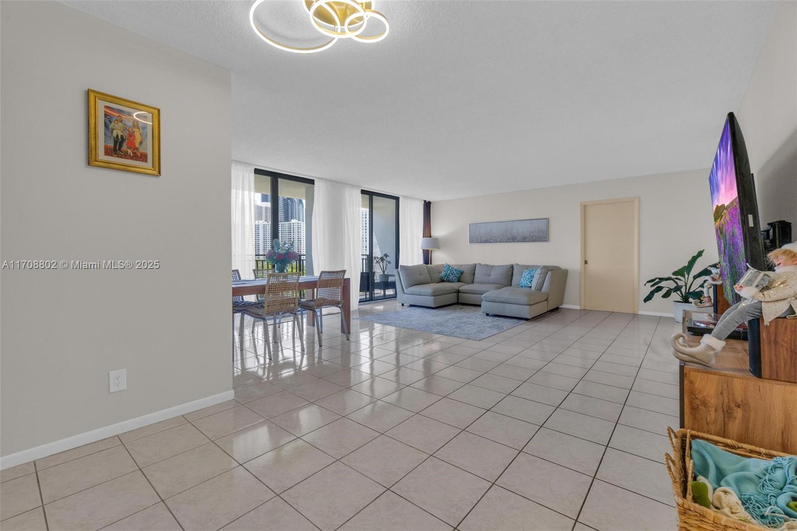 17720 N Bay Road # 802