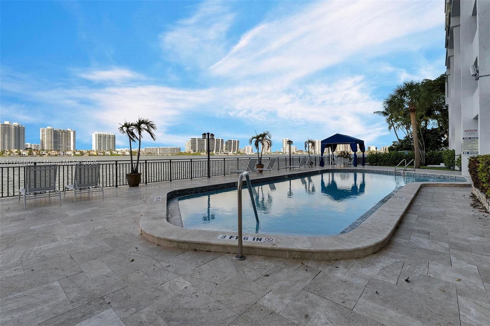 17720 N Bay Road # 802