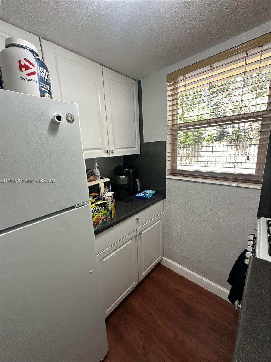 241 S Royal Poinciana Blvd # 116