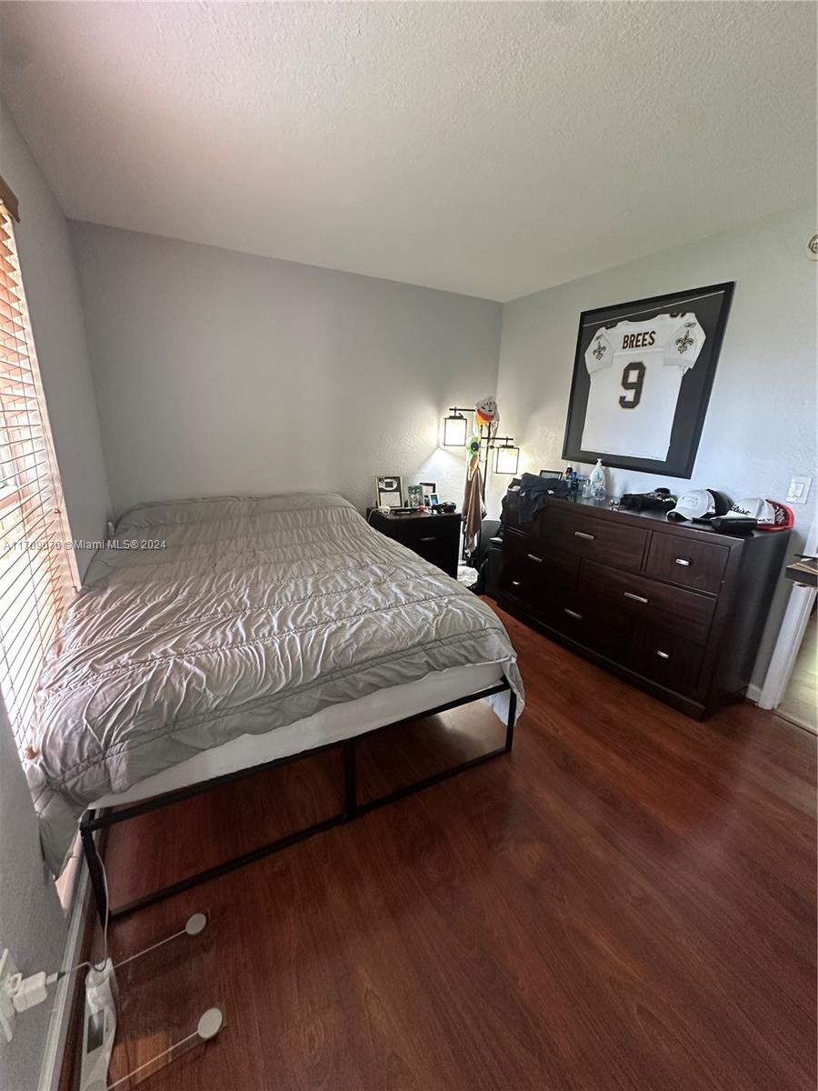 241 S Royal Poinciana Blvd # 116