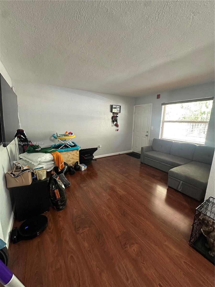 241 S Royal Poinciana Blvd # 116
