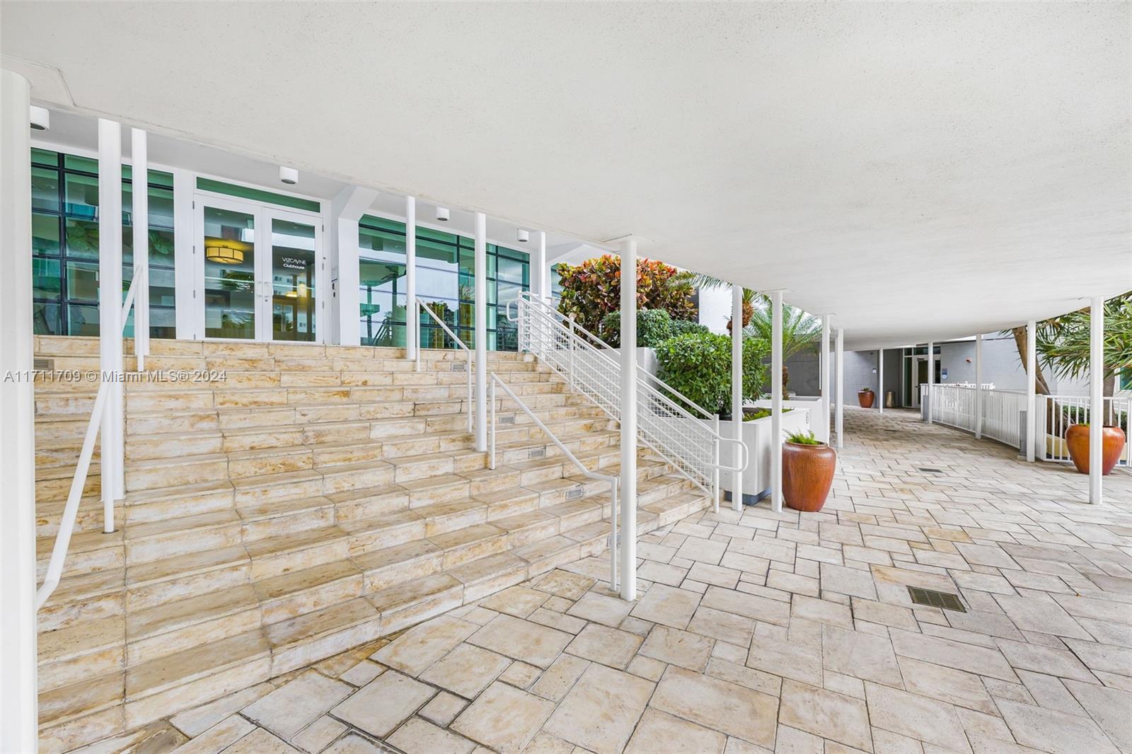 244 Biscayne Blvd # 241