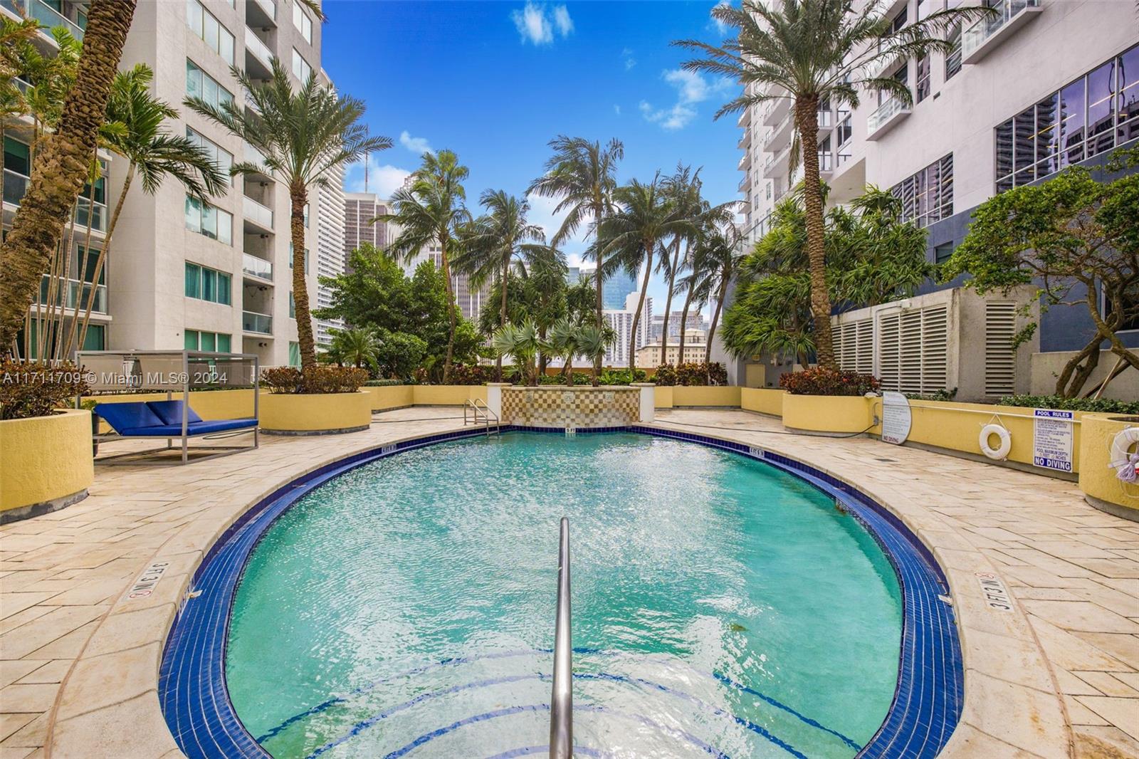 244 Biscayne Blvd # 241