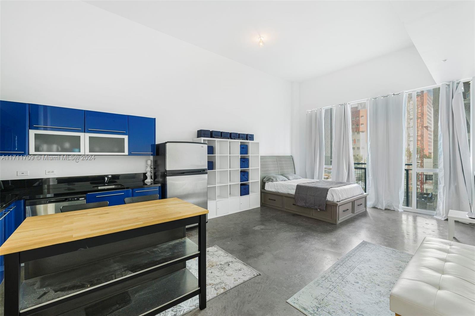 244 Biscayne Blvd # 241