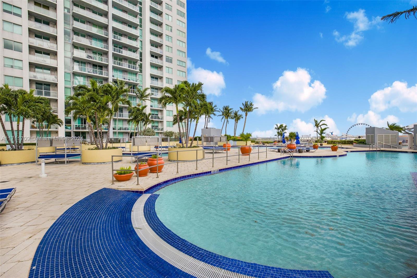 244 Biscayne Blvd # 241