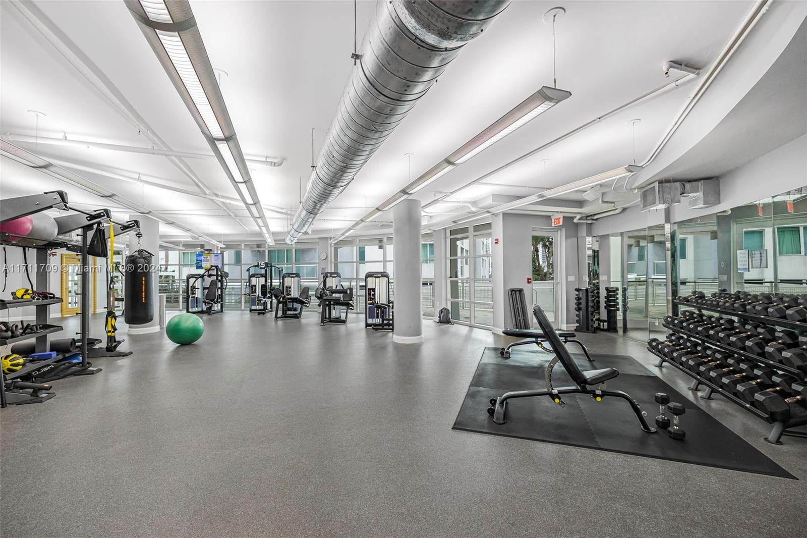 244 Biscayne Blvd # 241