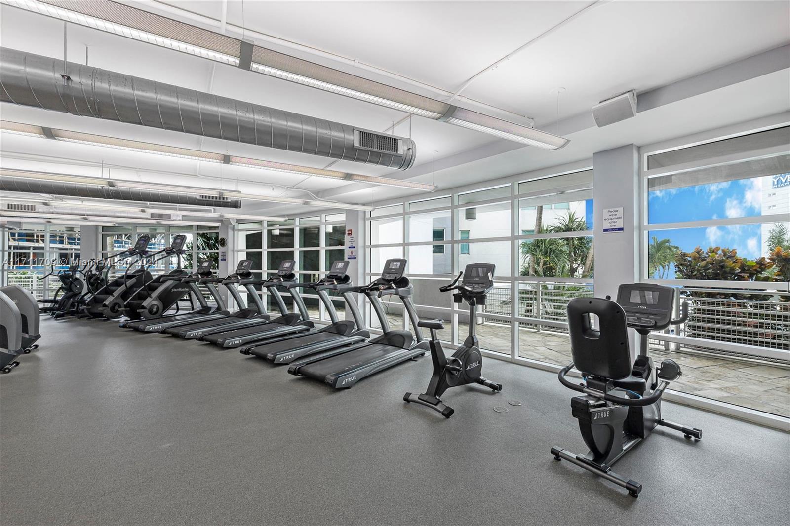 244 Biscayne Blvd # 241
