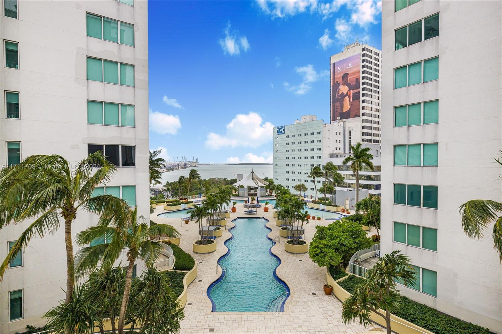 244 Biscayne Blvd # 241