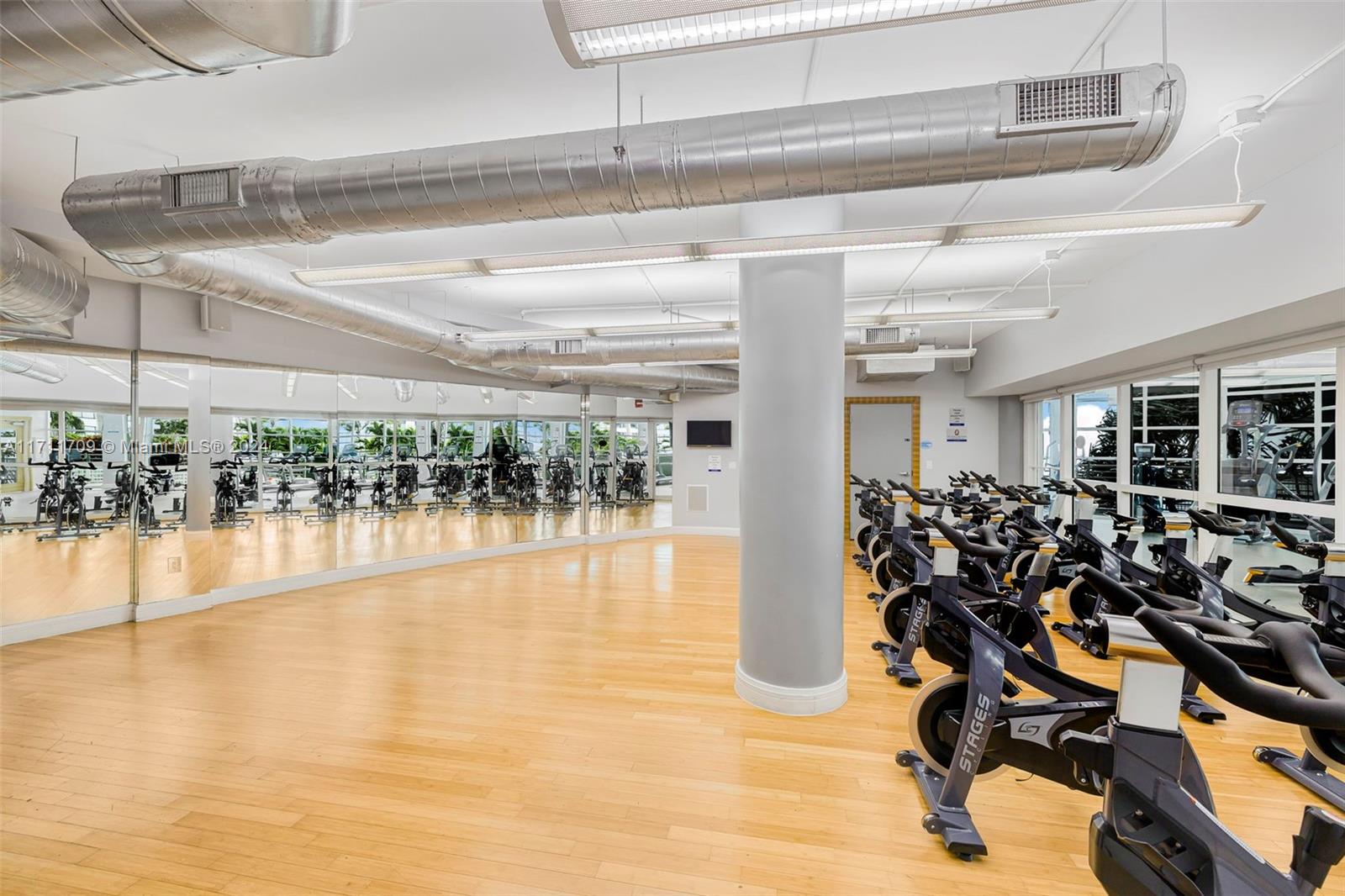 244 Biscayne Blvd # 241