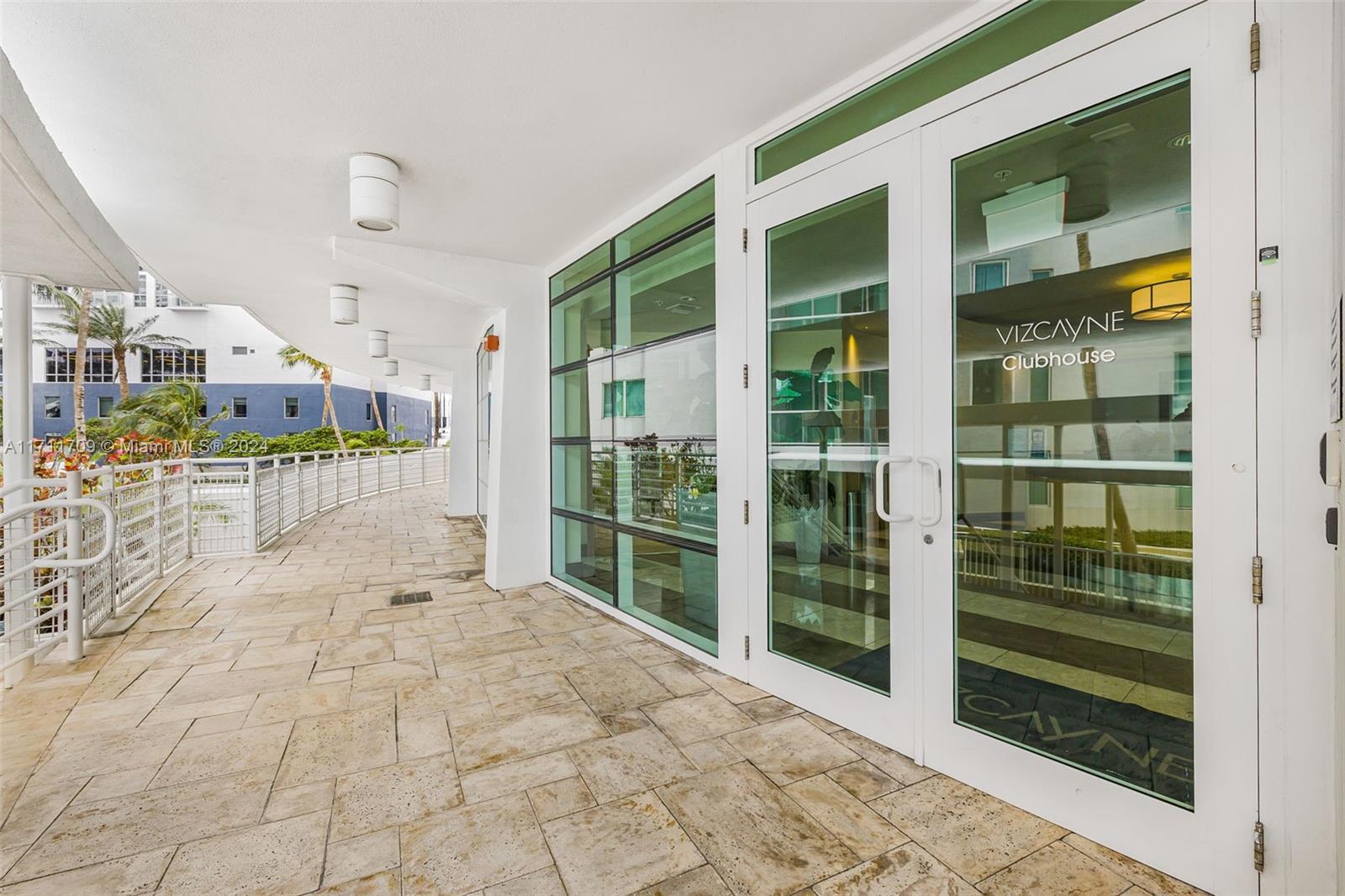 244 Biscayne Blvd # 241
