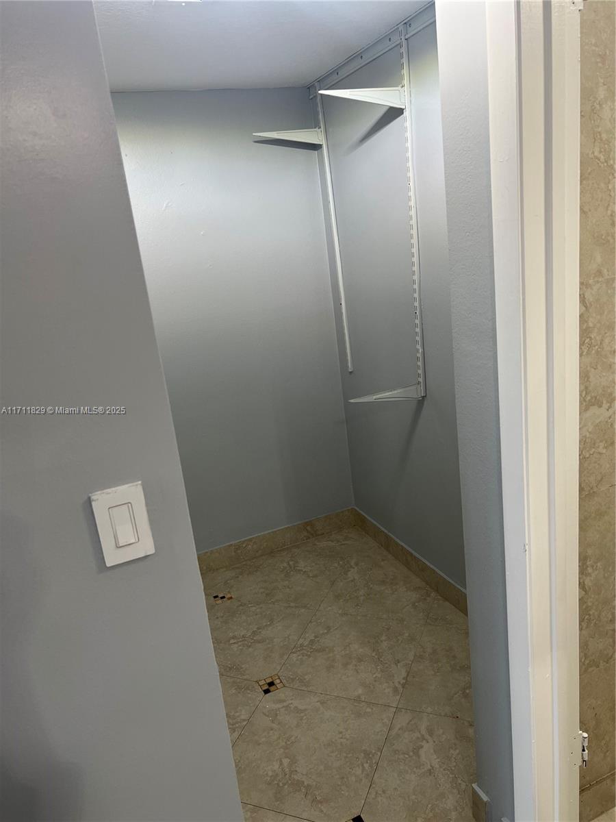 202 Lake Pointe Dr # 107