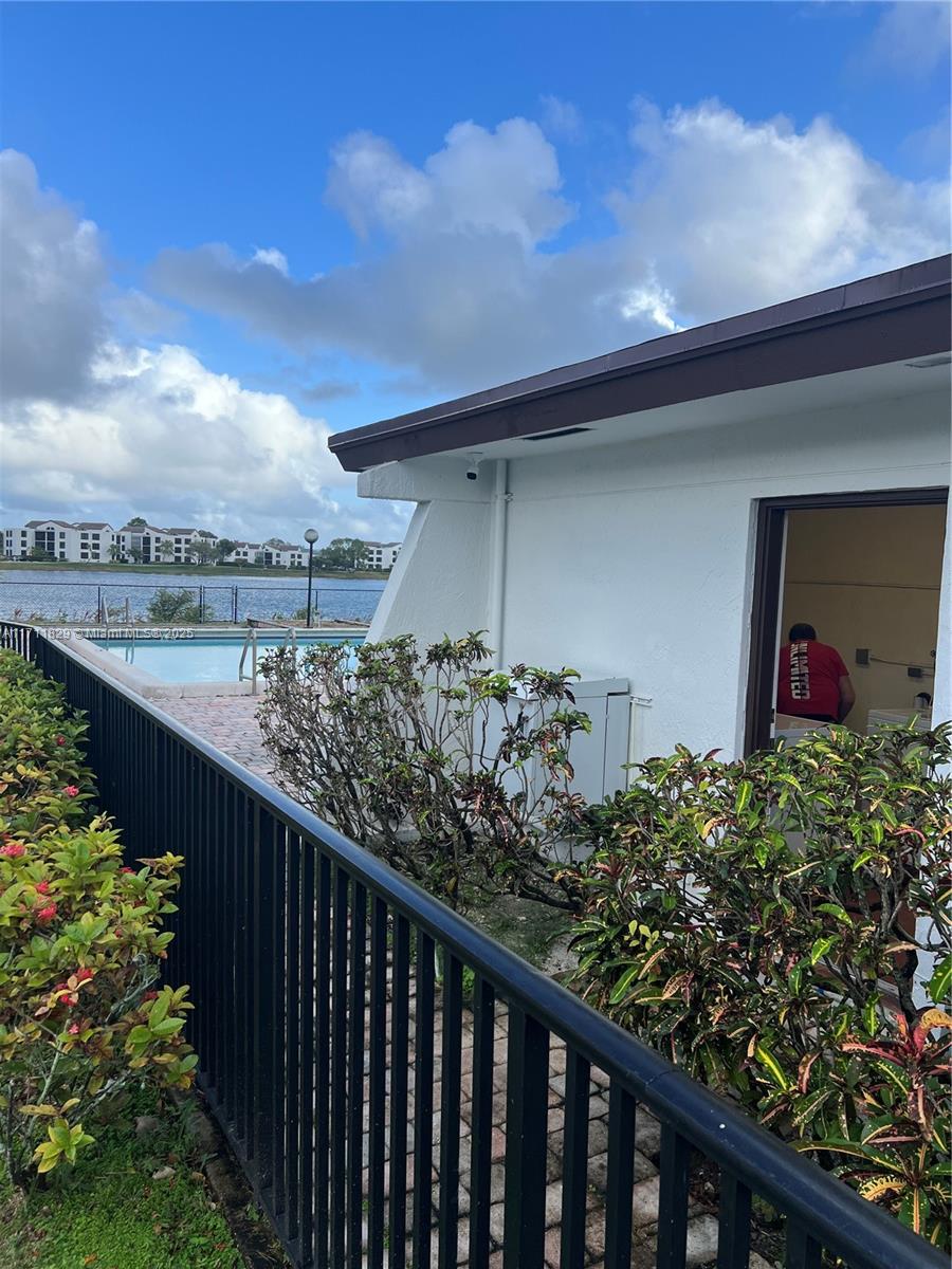 202 Lake Pointe Dr # 107
