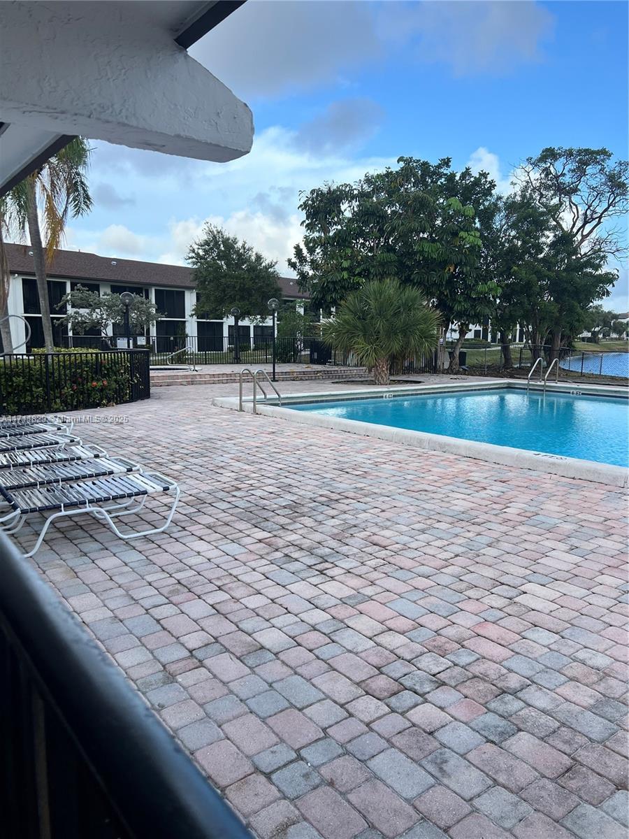 202 Lake Pointe Dr # 107