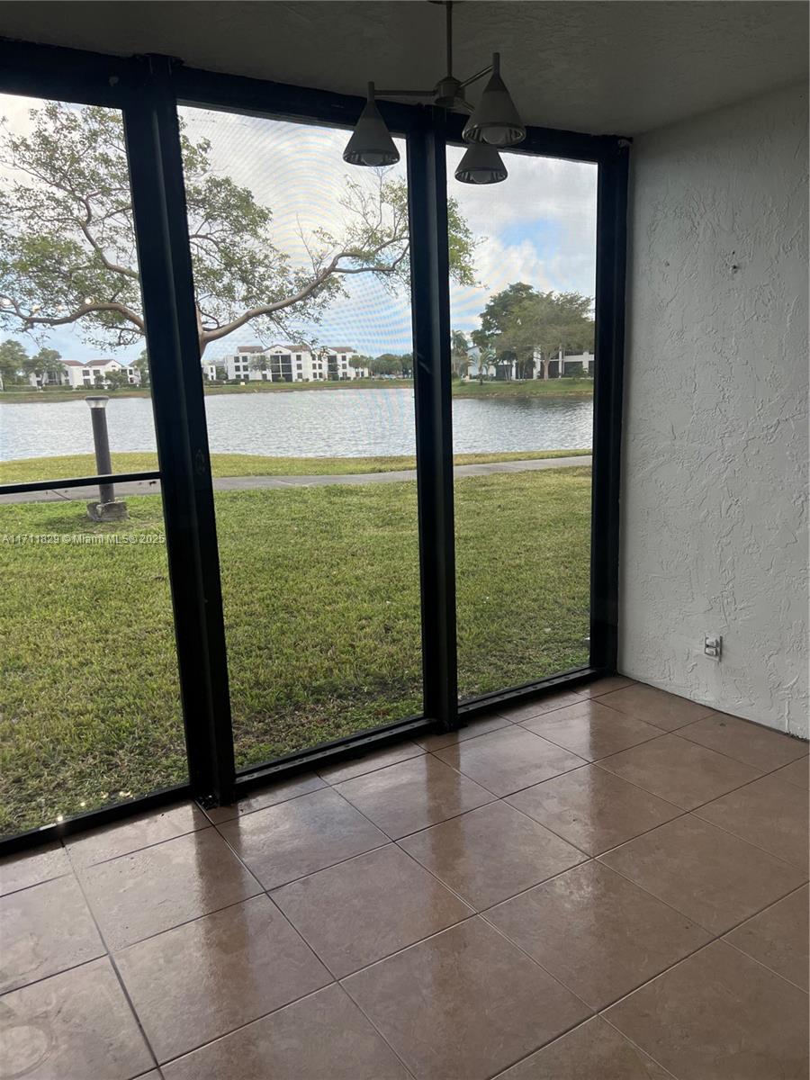 202 Lake Pointe Dr # 107