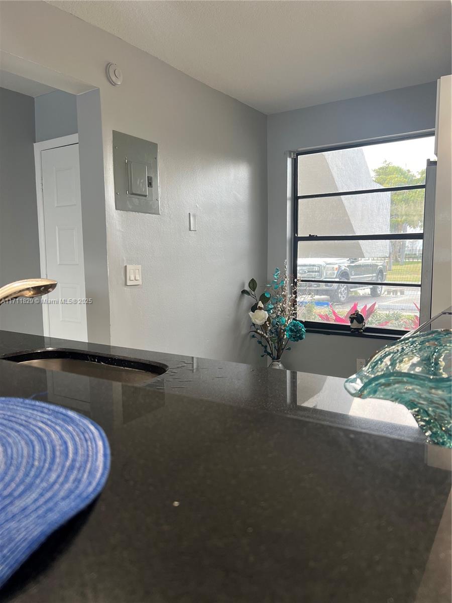 202 Lake Pointe Dr # 107
