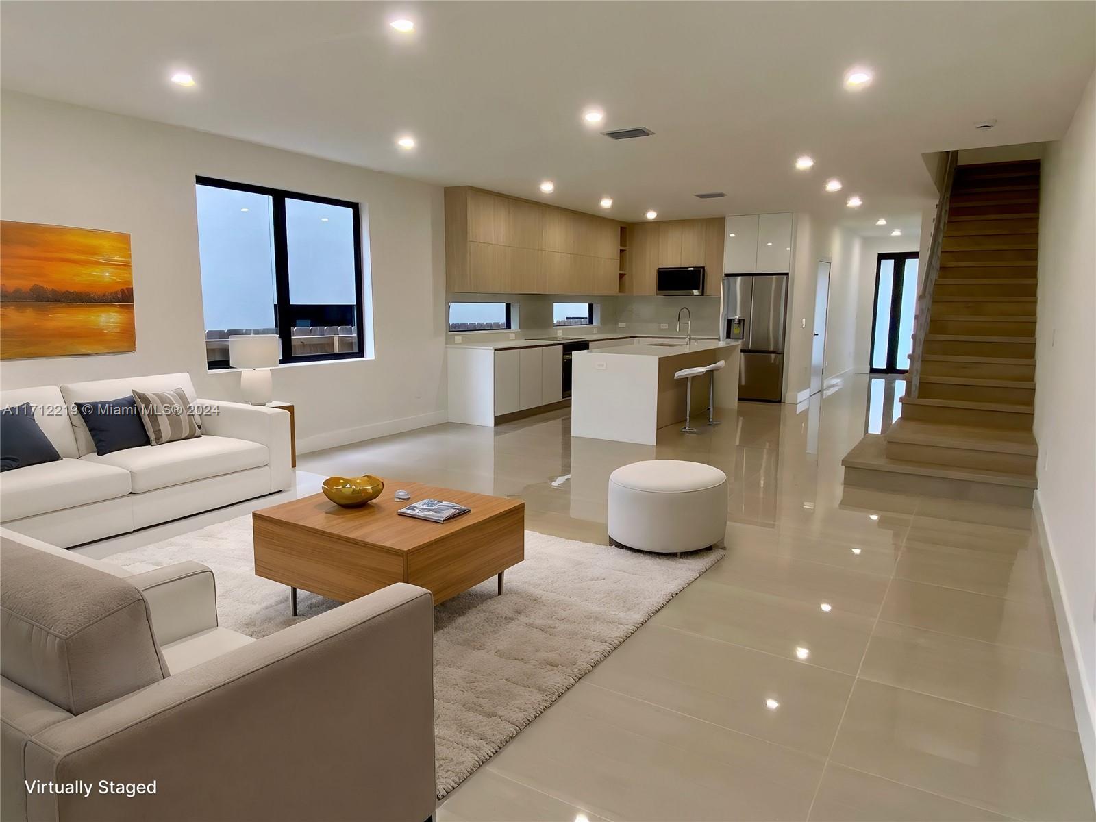 309 SW 10th St # 309