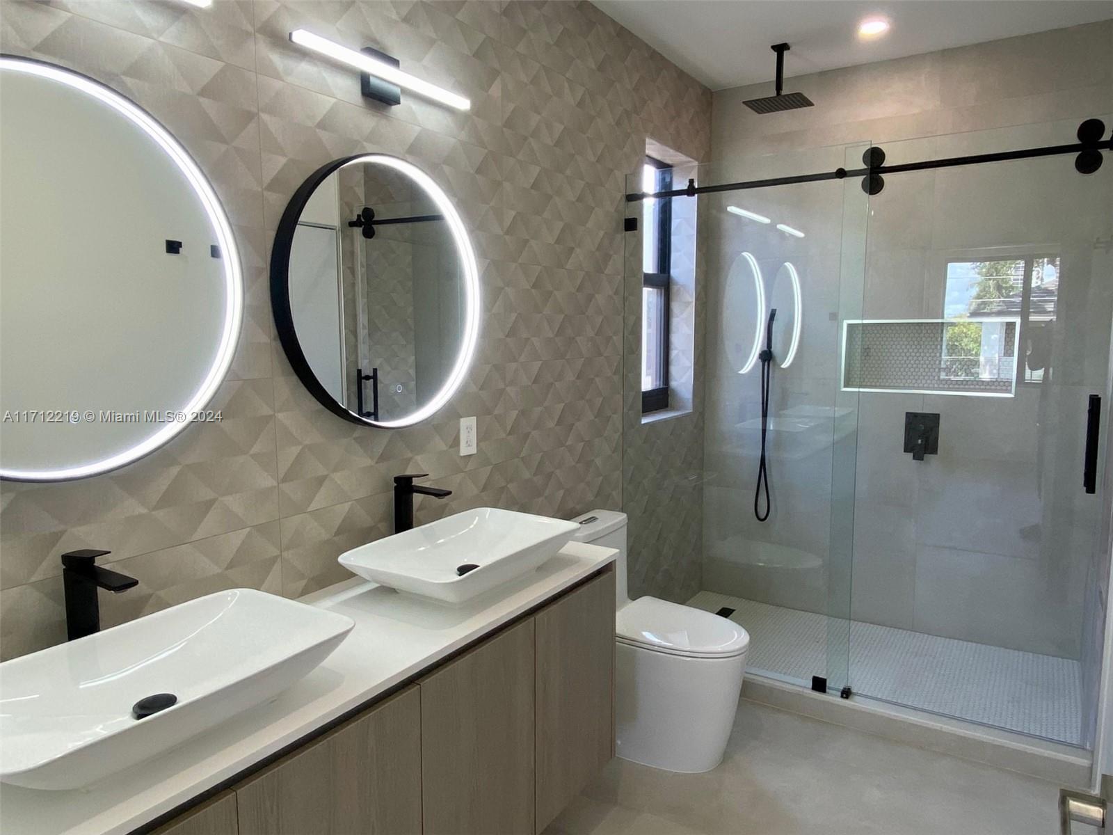 309 SW 10th St # 309