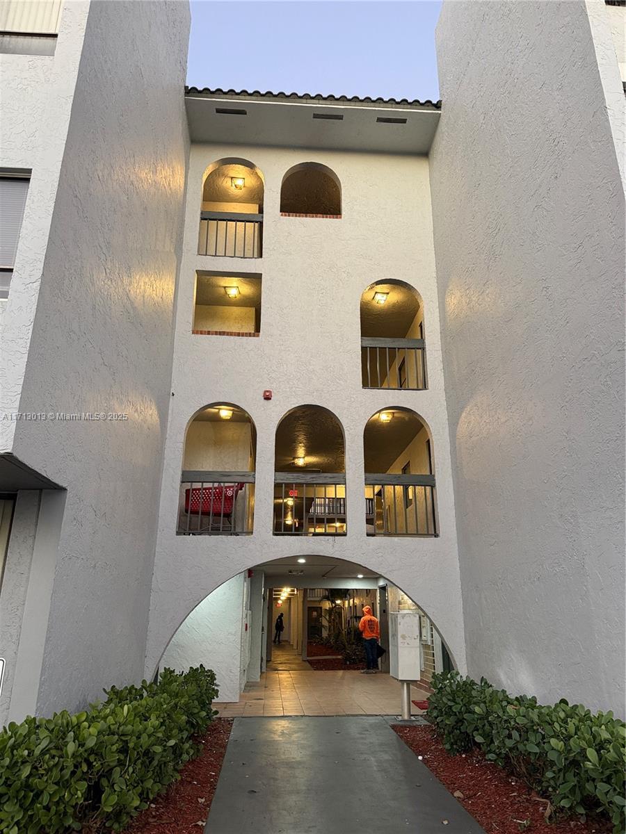 1750 N Congress Ave # 311