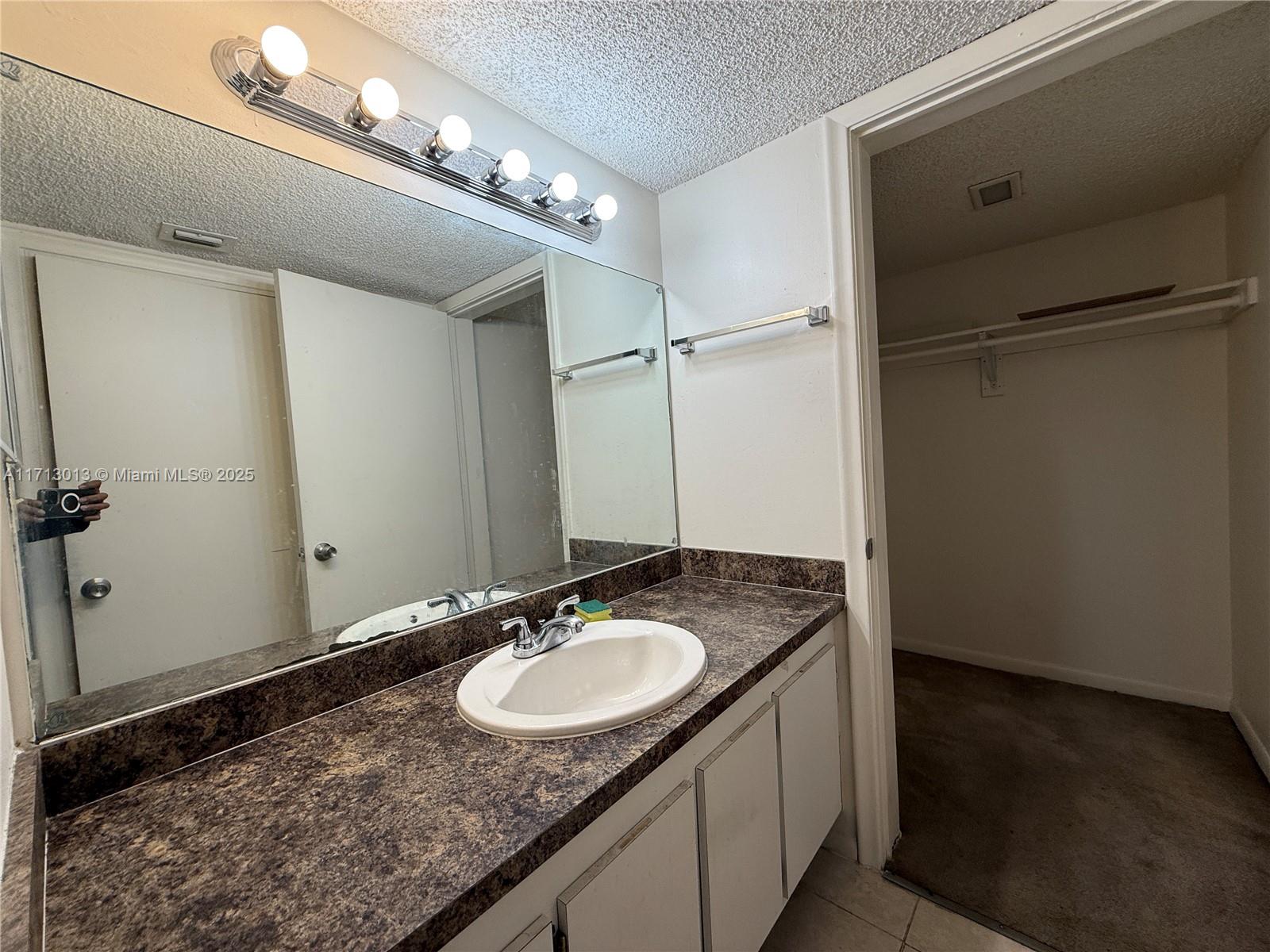 1750 N Congress Ave # 311