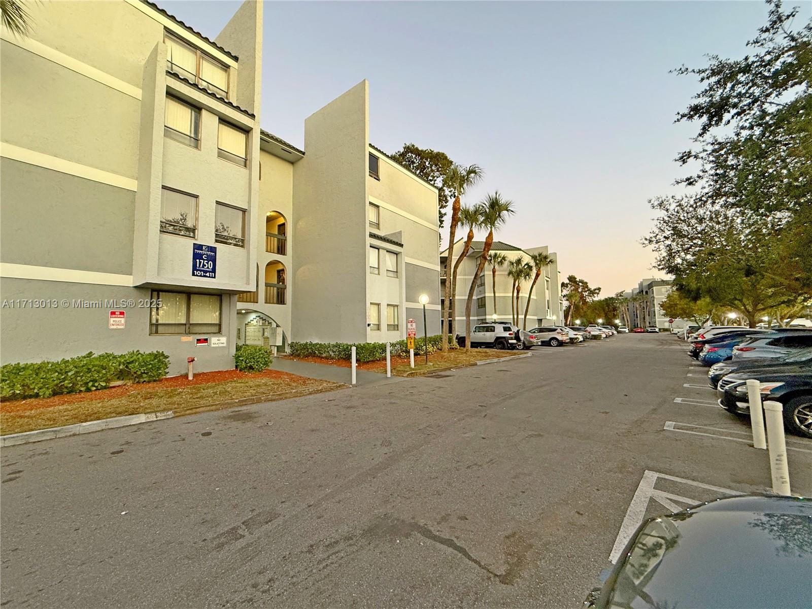 1750 N Congress Ave # 311