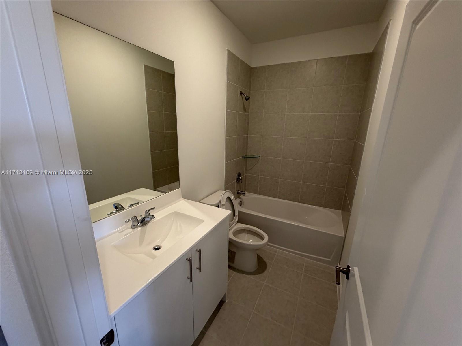 2876 SE 25 AVE # 2876