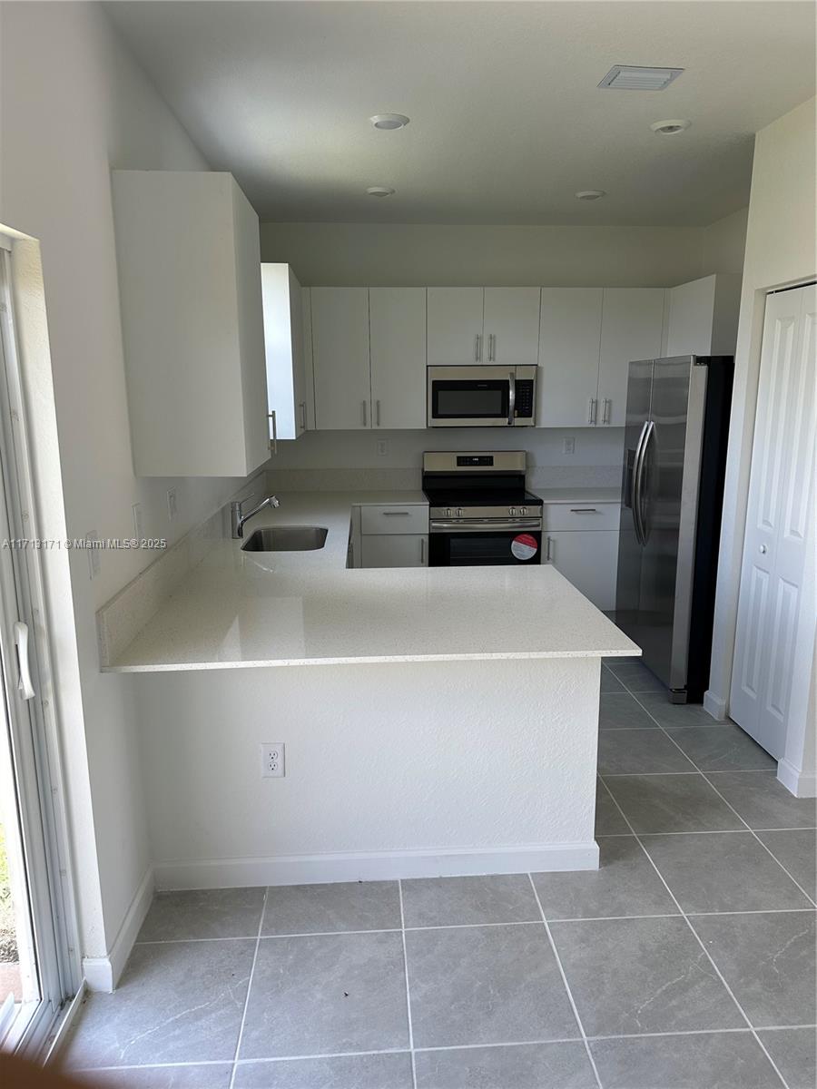 2518 SE 29 ST # 2518