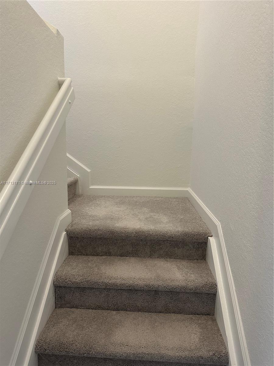 2518 SE 29 ST # 2518