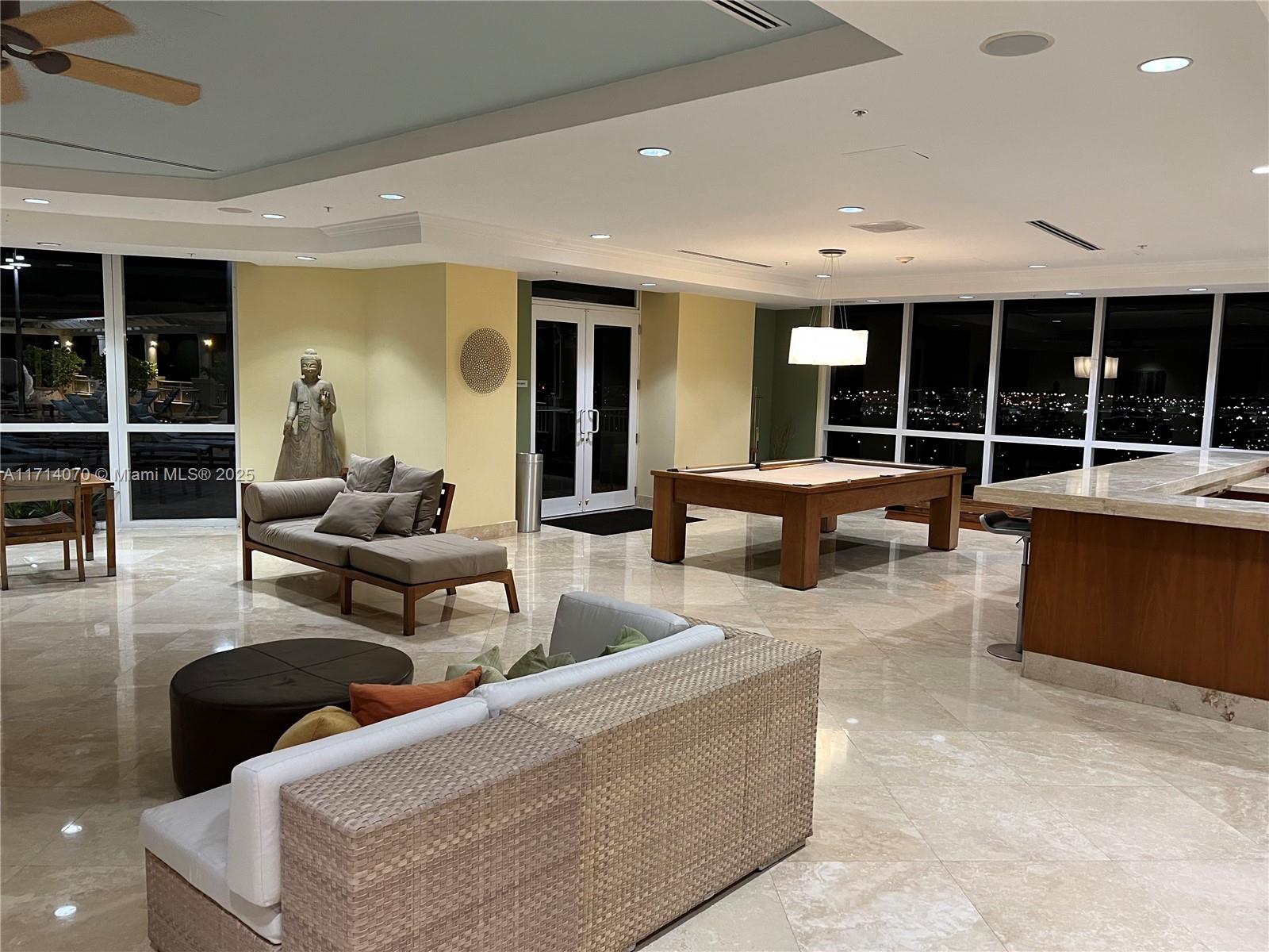 511 SE 5th Ave # 718