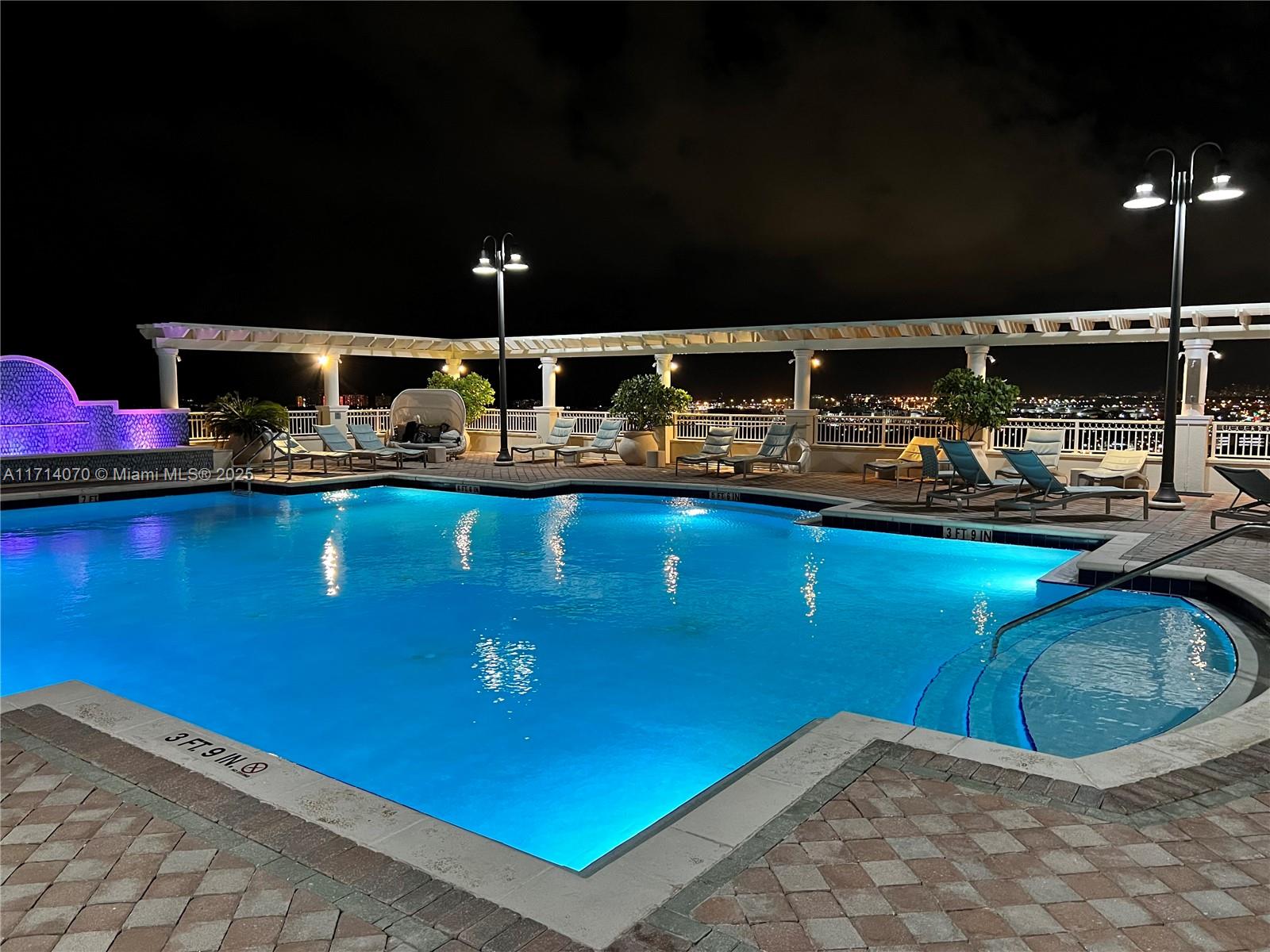 511 SE 5th Ave # 718