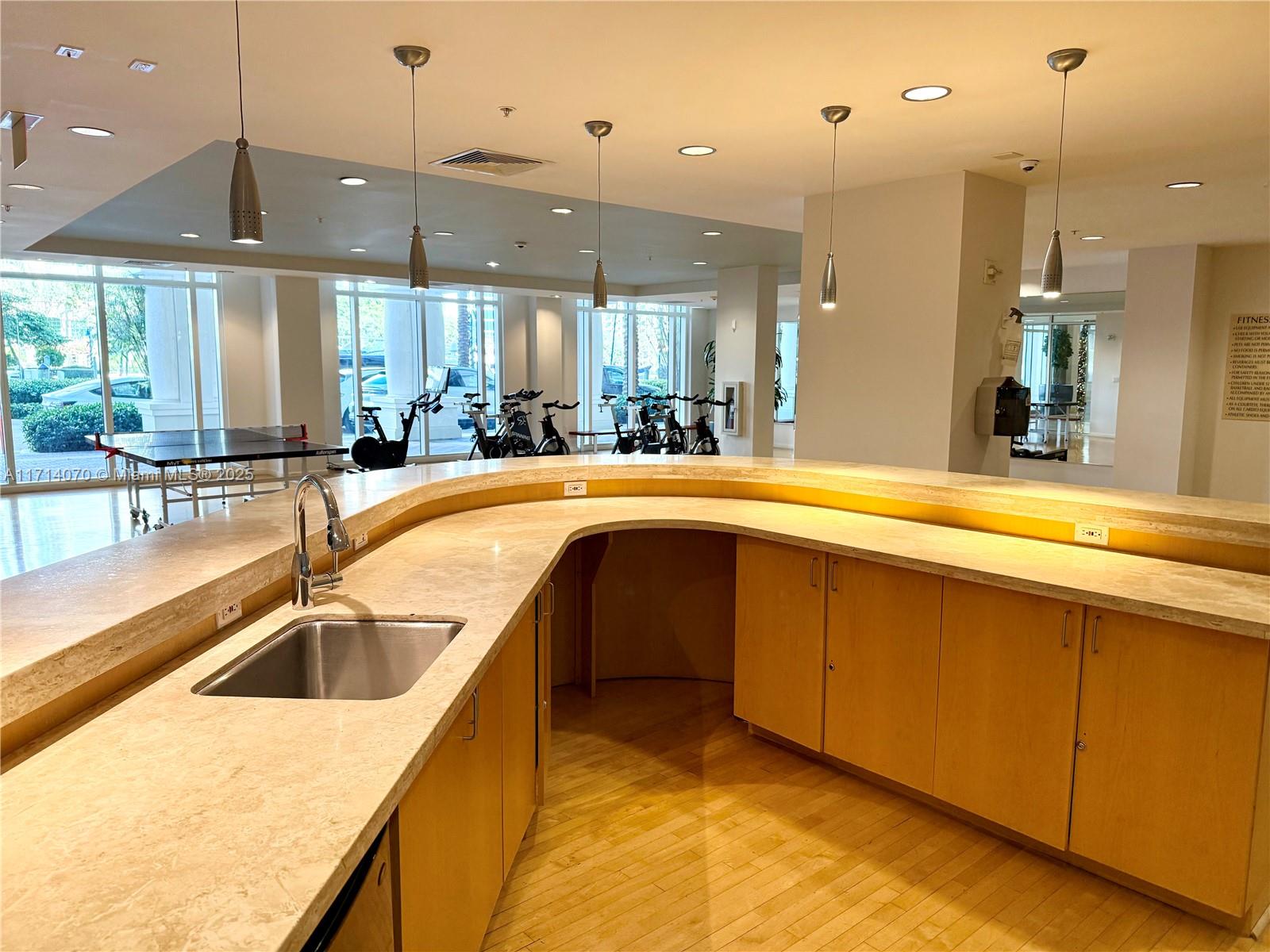 511 SE 5th Ave # 718