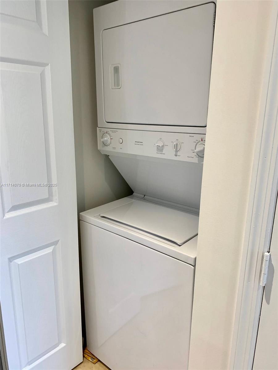 511 SE 5th Ave # 718