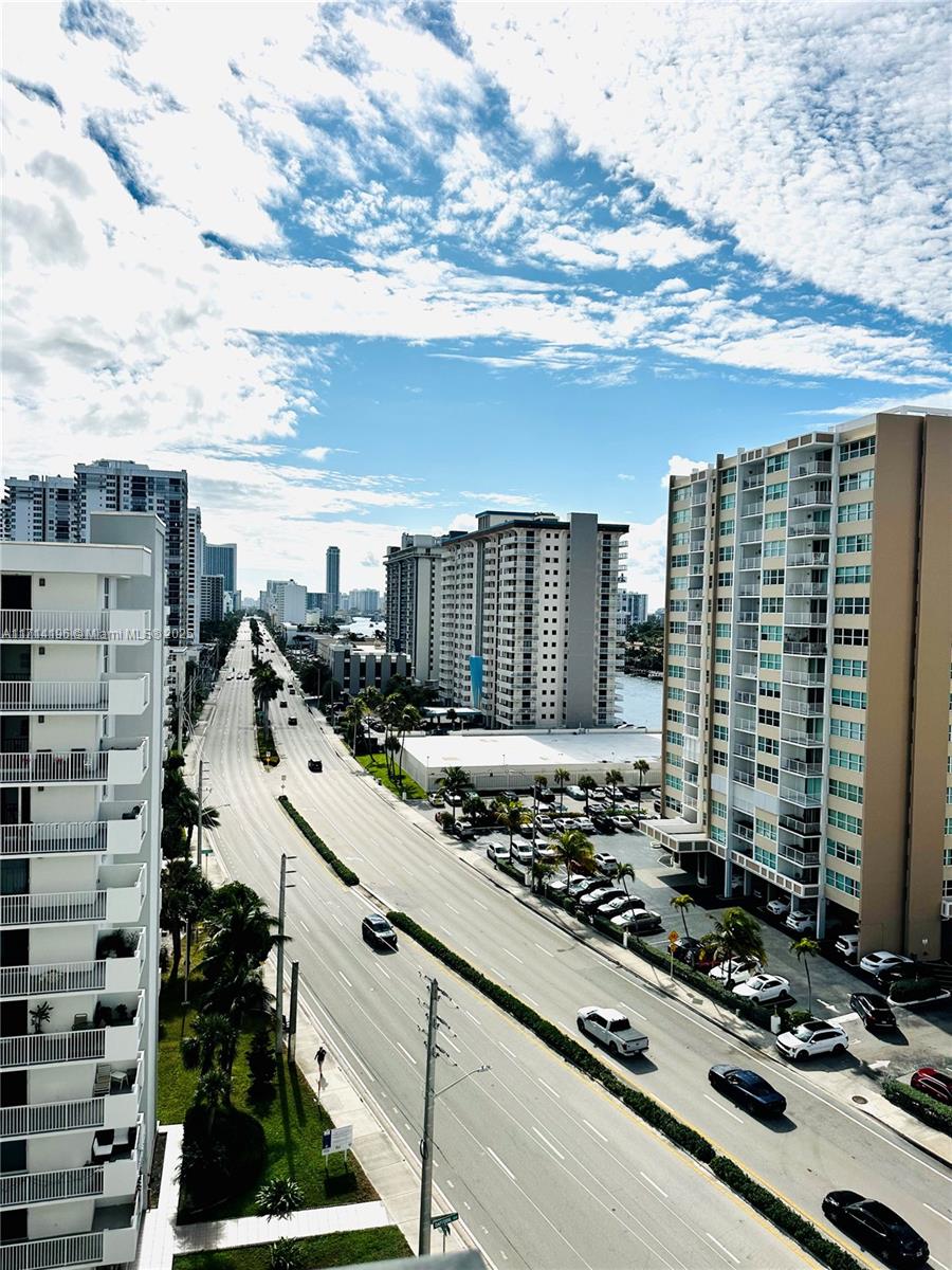 1501 S Ocean Dr # 1105