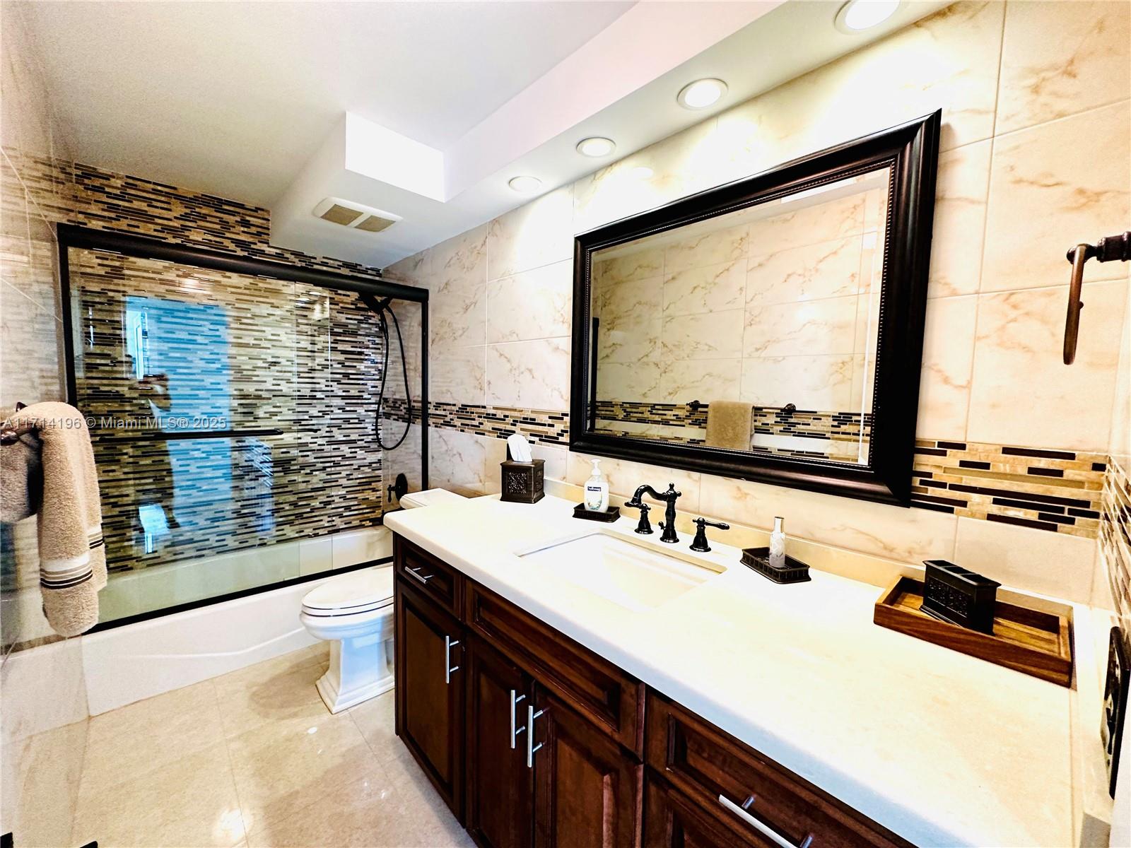 1501 S Ocean Dr # 1105