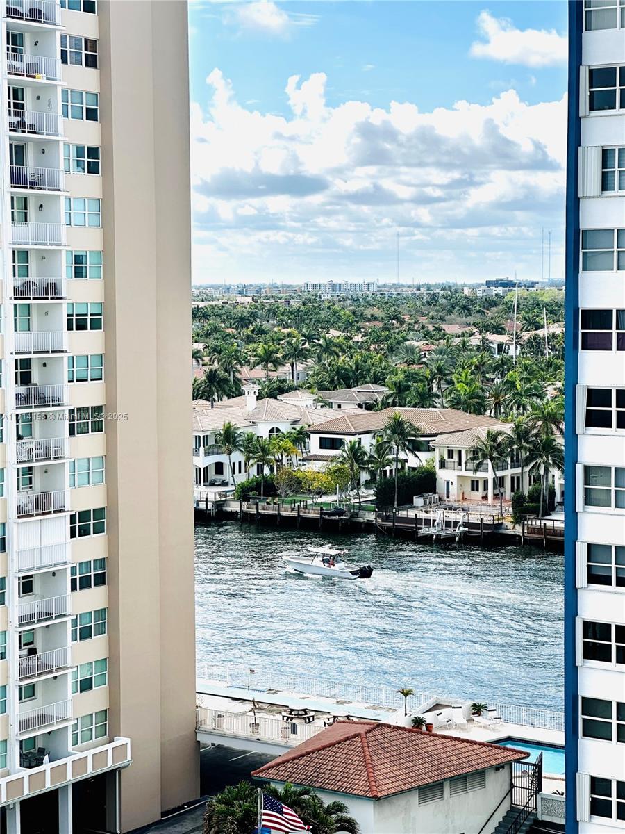1501 S Ocean Dr # 1105