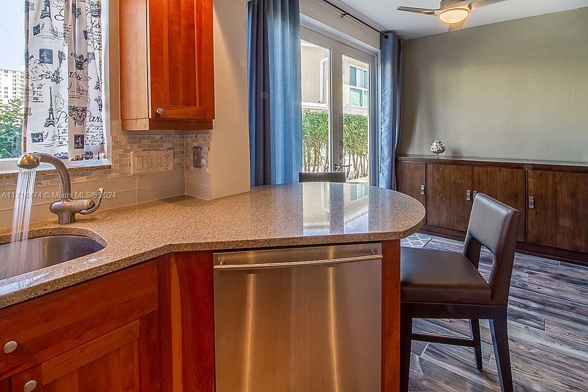 5400 N Ocean Blvd # 7