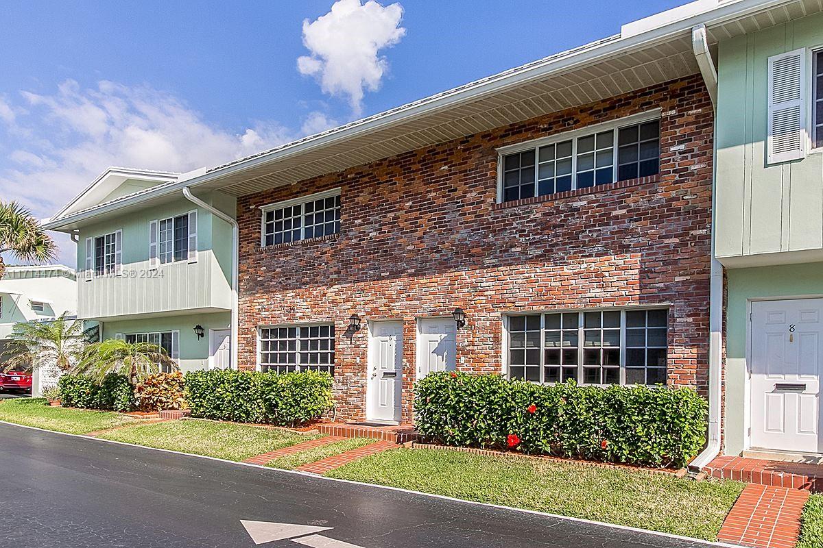 5400 N Ocean Blvd # 7