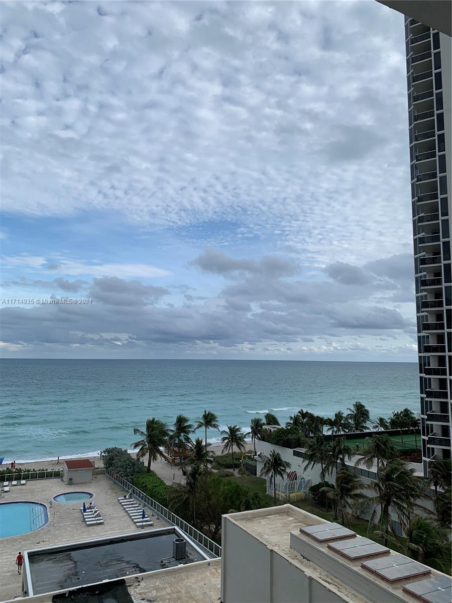 19201 Collins Ave # 647