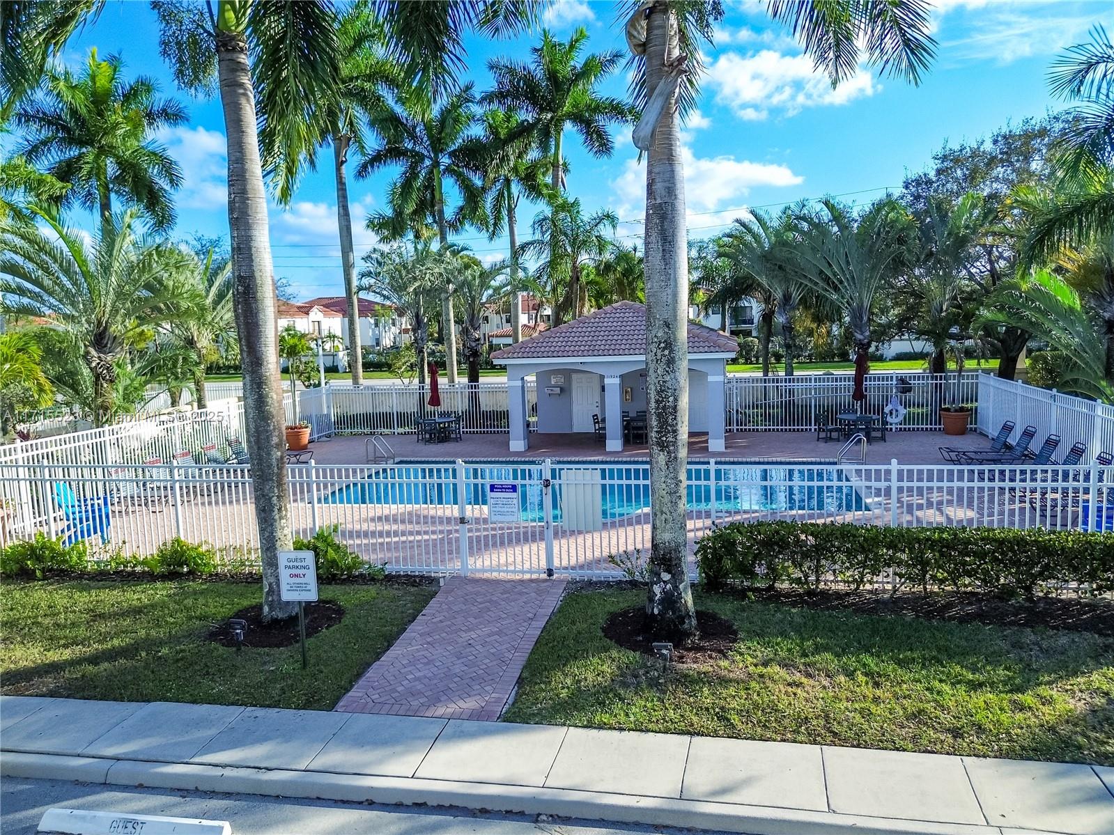 844 SW 121st Ave