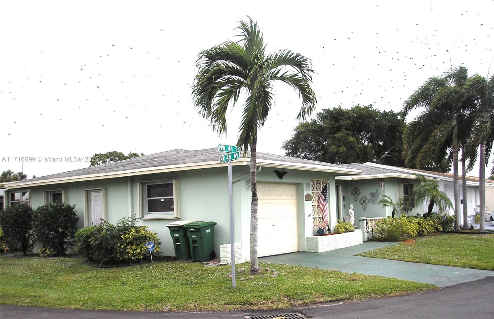 4723 NW 44th St
