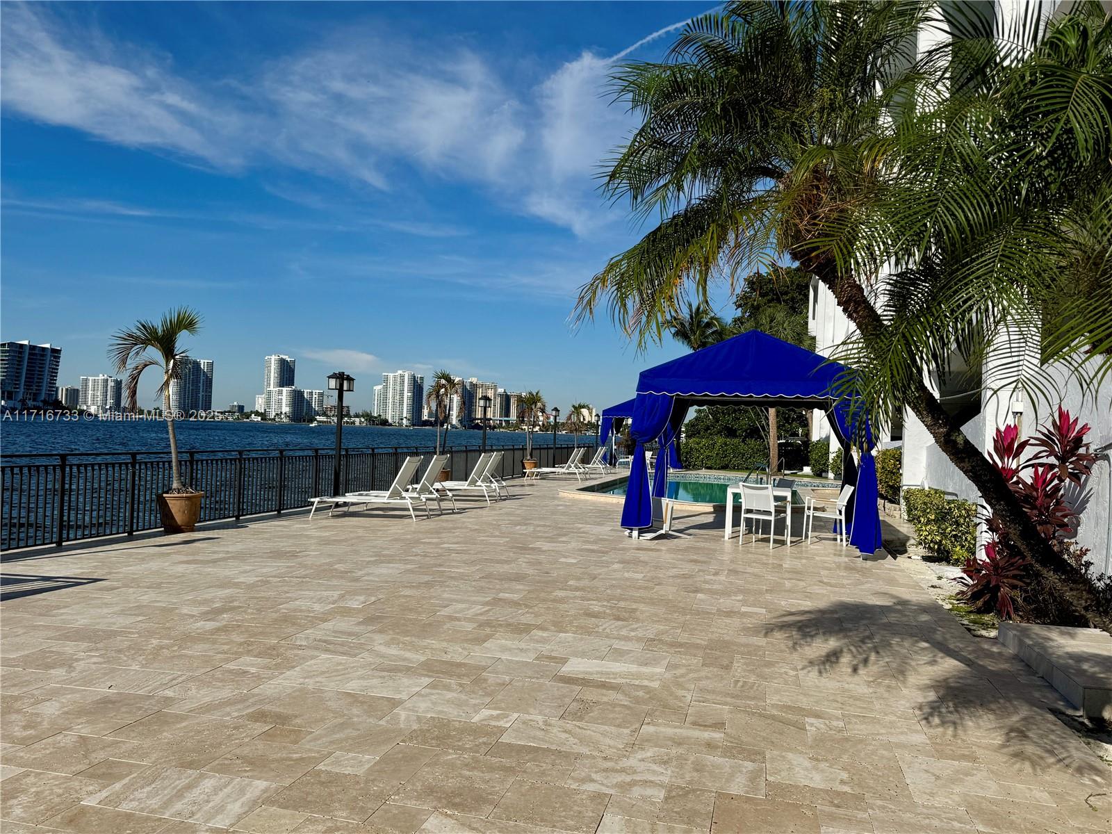 17720 N Bay Rd # 803