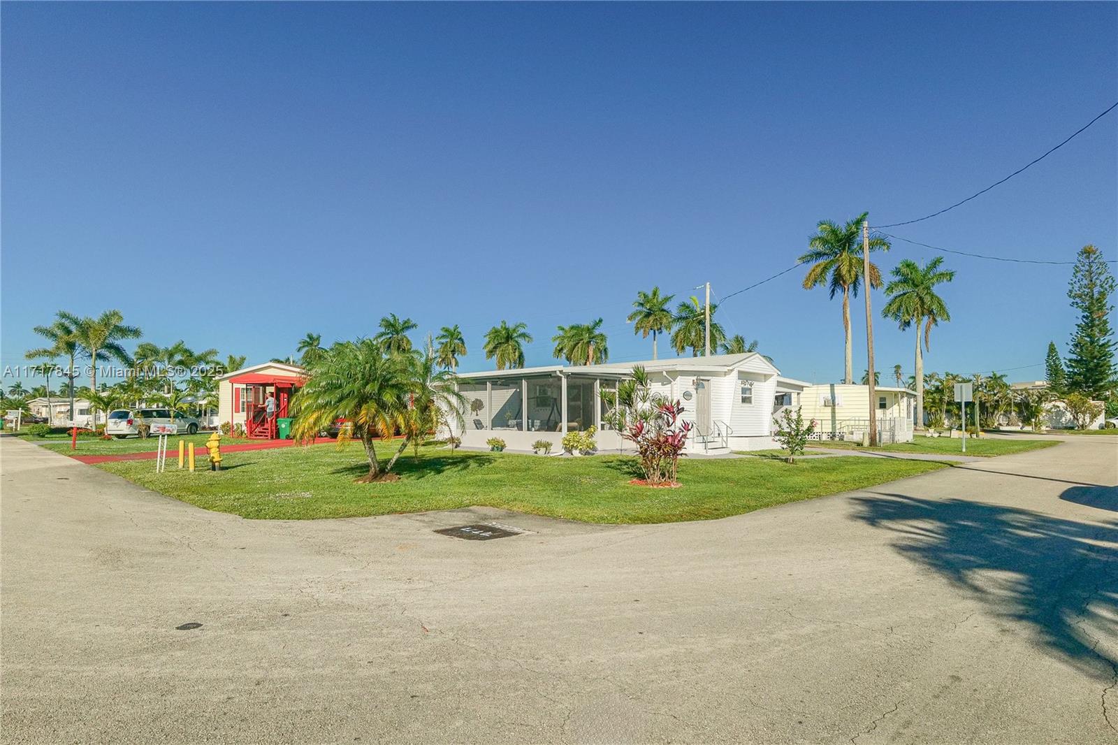 8501 SW 18th Ct