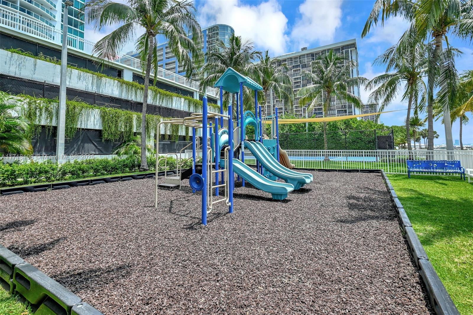 2101 Brickell Ave # 301