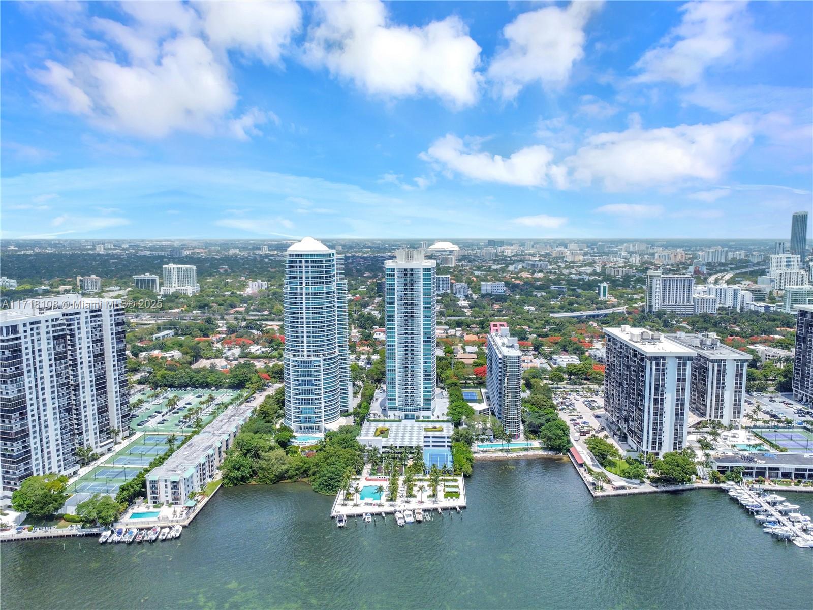 2101 Brickell Ave # 301