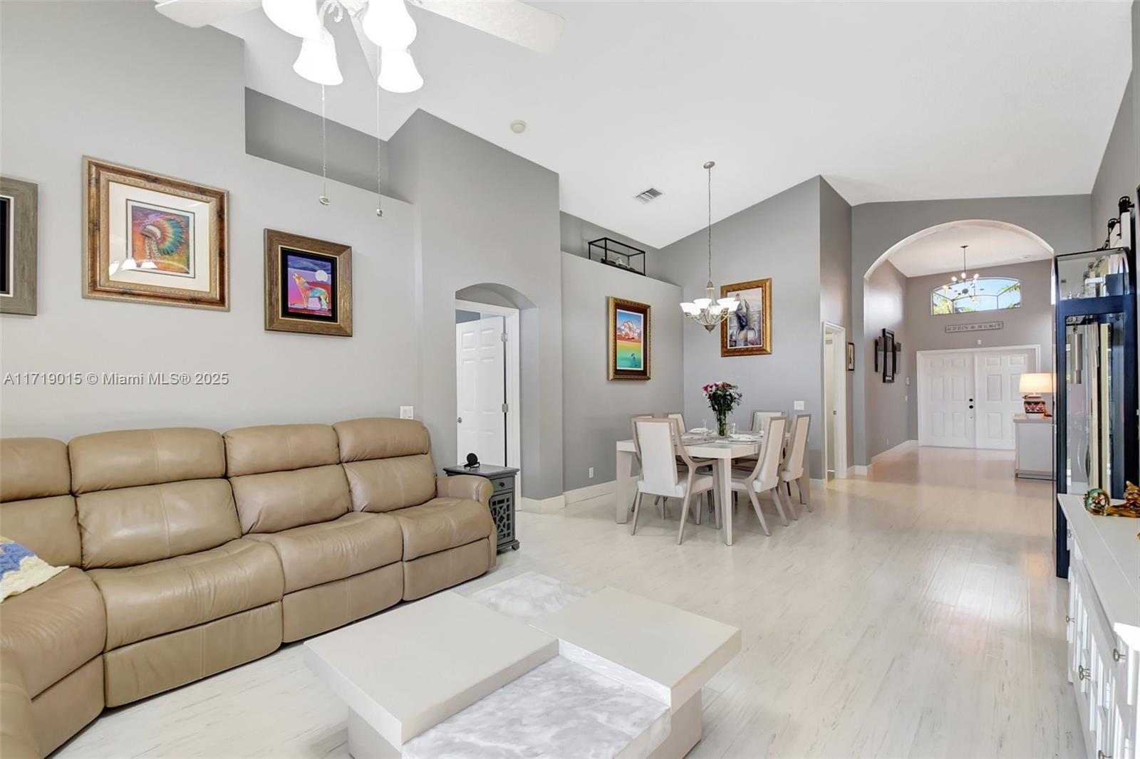 6330 Harbour Oak Dr