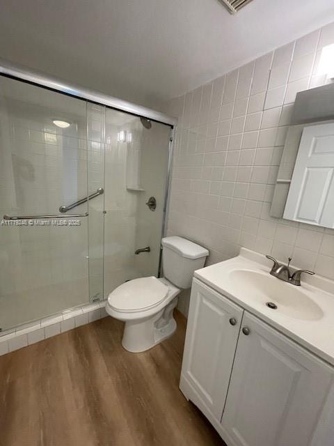 546 SW 1st St # 608