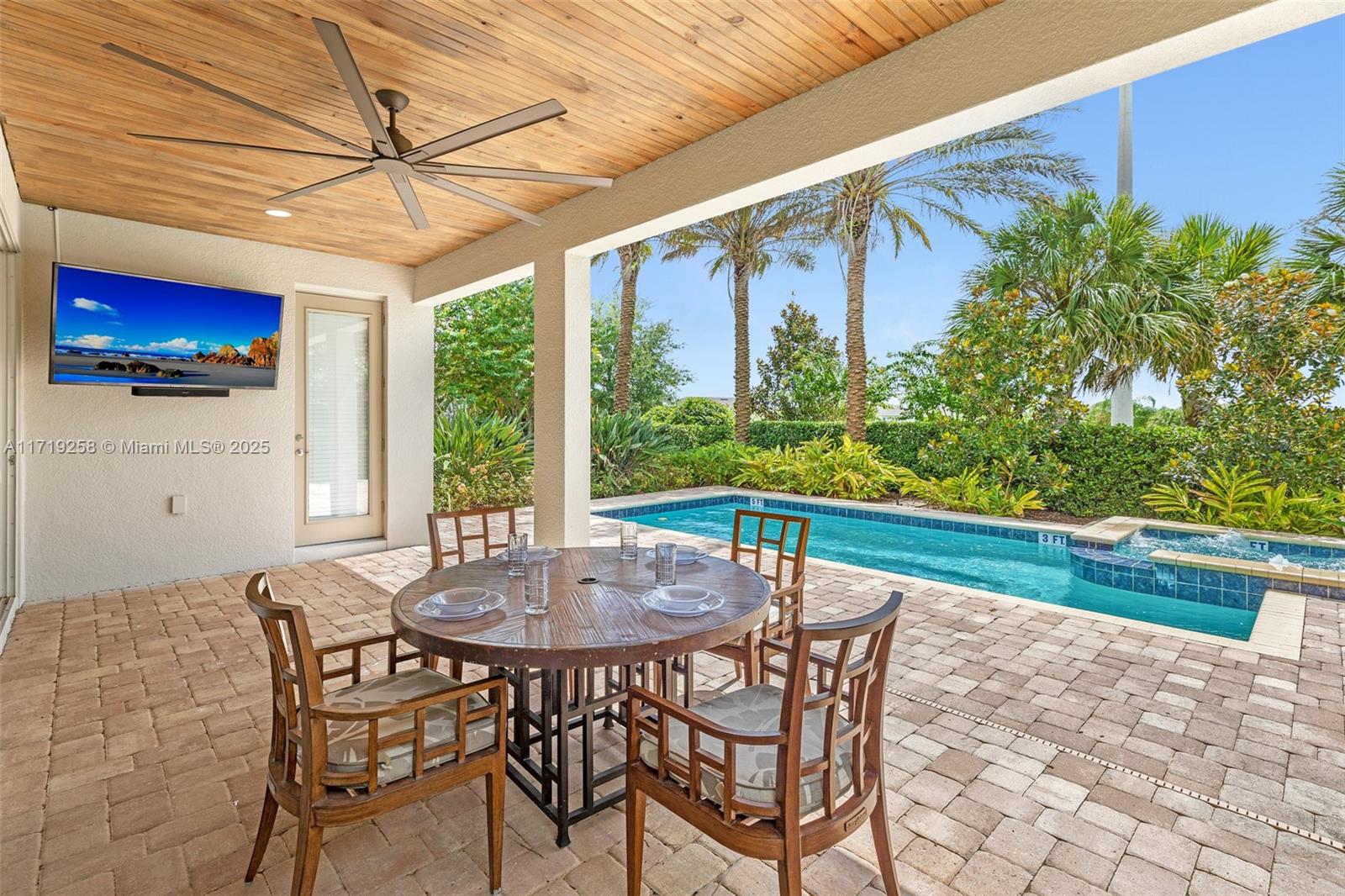 151 Lasso Dr