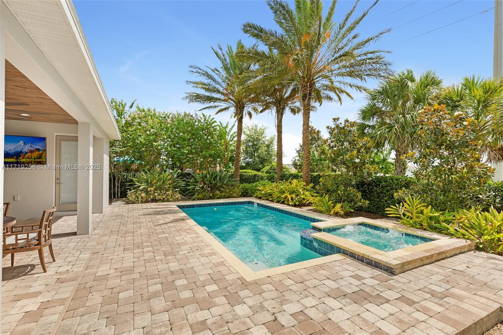 151 Lasso Dr
