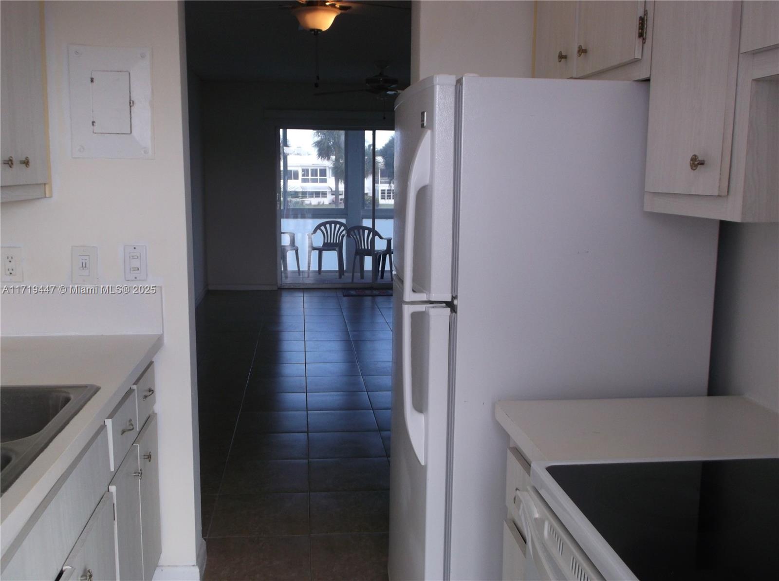 2850 W Golf Blvd # 215