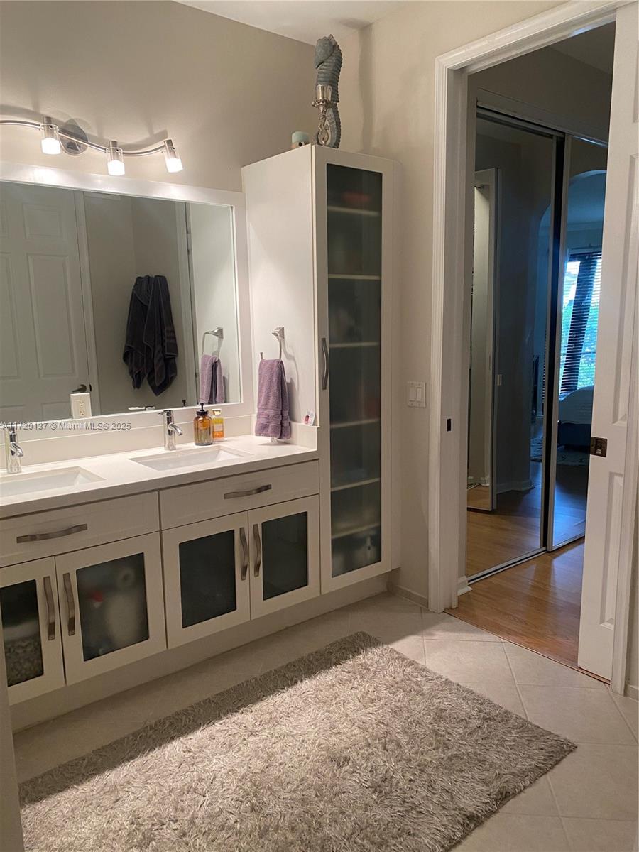 1624 Passion Vine Cir # 2 Unit: 30-2
